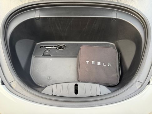 Used 2019 Tesla Model 3 Standard Range Plus image 12