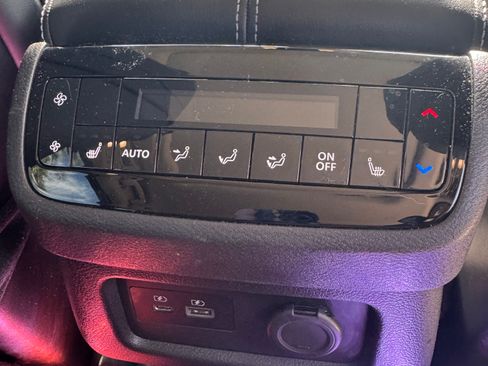 Used 2023 INFINITI QX60 Luxe image 17