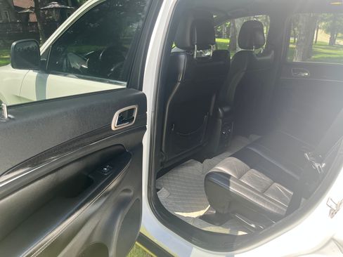 Used 2014 Jeep Grand Cherokee Limited w/ Trailer Tow Group IV RWD image 16