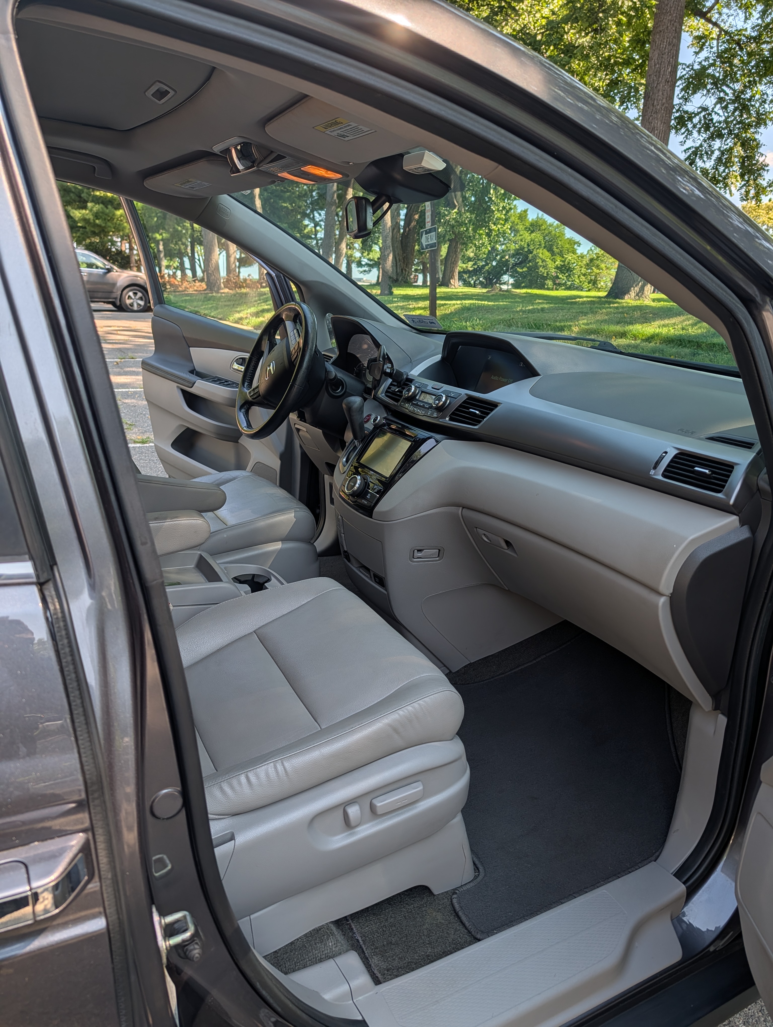 Used 2016 Honda Odyssey EX-L image 2