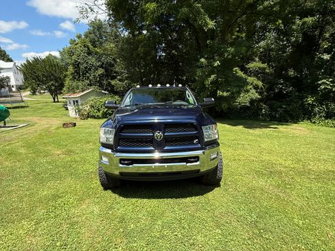 Used 2014 RAM 2500 Outdoorsman AWD/4WD image 2
