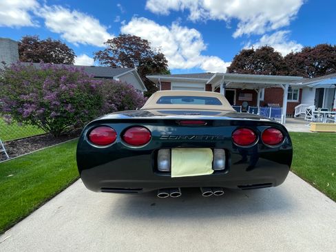 Used 2000 Chevrolet Corvette Convertible RWD image 4