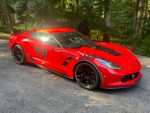 Used 2019 Chevrolet Corvette Grand Sport RWD image 16