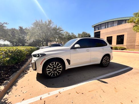 Used 2024 BMW X5 sDrive40i w/ M Sport Package RWD image 8