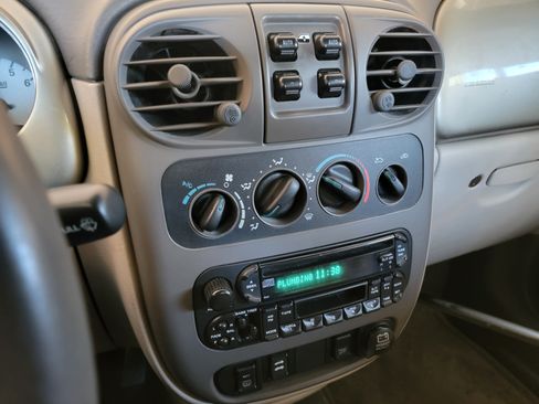 Used 2005 Chrysler PT Cruiser GT image 10