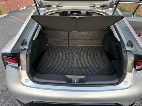 Used 2023 Toyota Prius XLE image 19