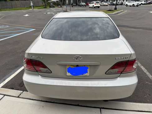 Used 2002 Lexus ES 330 FWD image 6