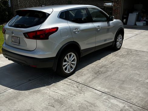 Used 2017 Nissan Rogue Sport S w/ S Appearance Package FWD image 5