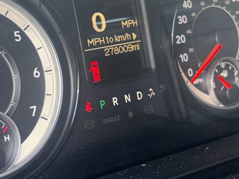 Used 2018 RAM 3500 Tradesman w/ Chrome Appearance Group image 7