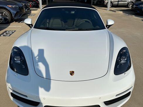 Used 2023 Porsche 718 Boxster S image 9