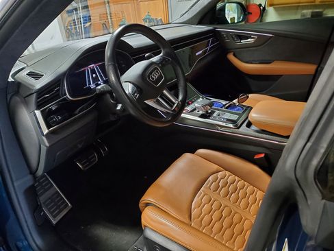 Used 2021 Audi RS Q8 w/ Carbon Optic Package image 4