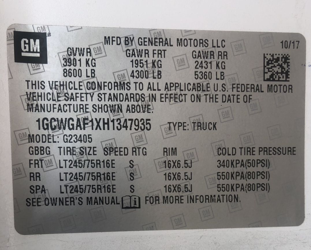 Used 2017 Chevrolet Express 2500 RWD image 19