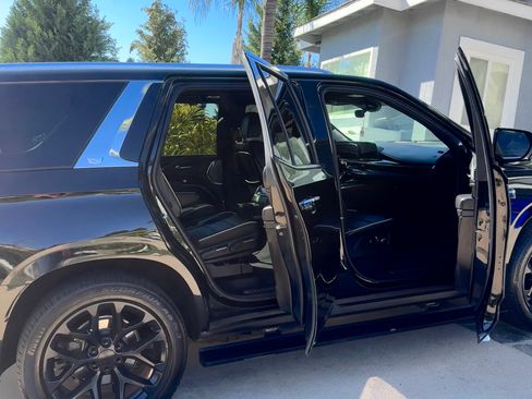 Used 2022 Cadillac Escalade Premium Luxury w/ Performance Package image 6