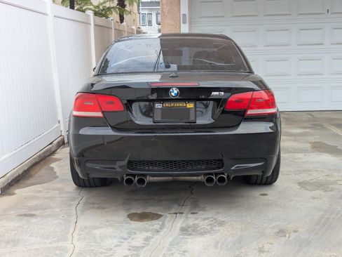 Used 2010 BMW M3 Convertible image 11