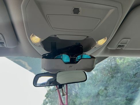 Used 2017 Ford Escape SE w/ SE Sport Appearance Package image 11