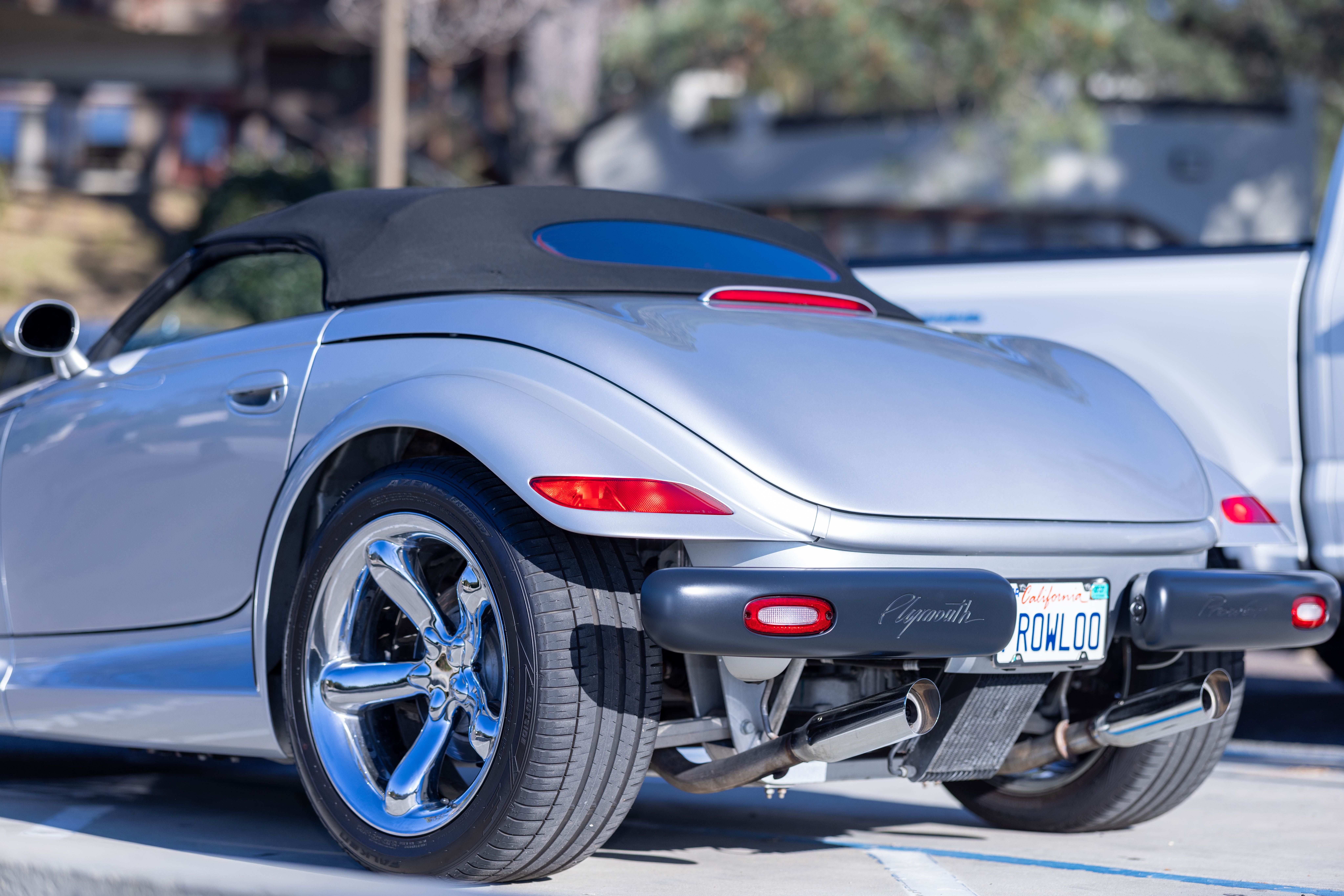 Used 2000 Plymouth Prowler RWD image 14