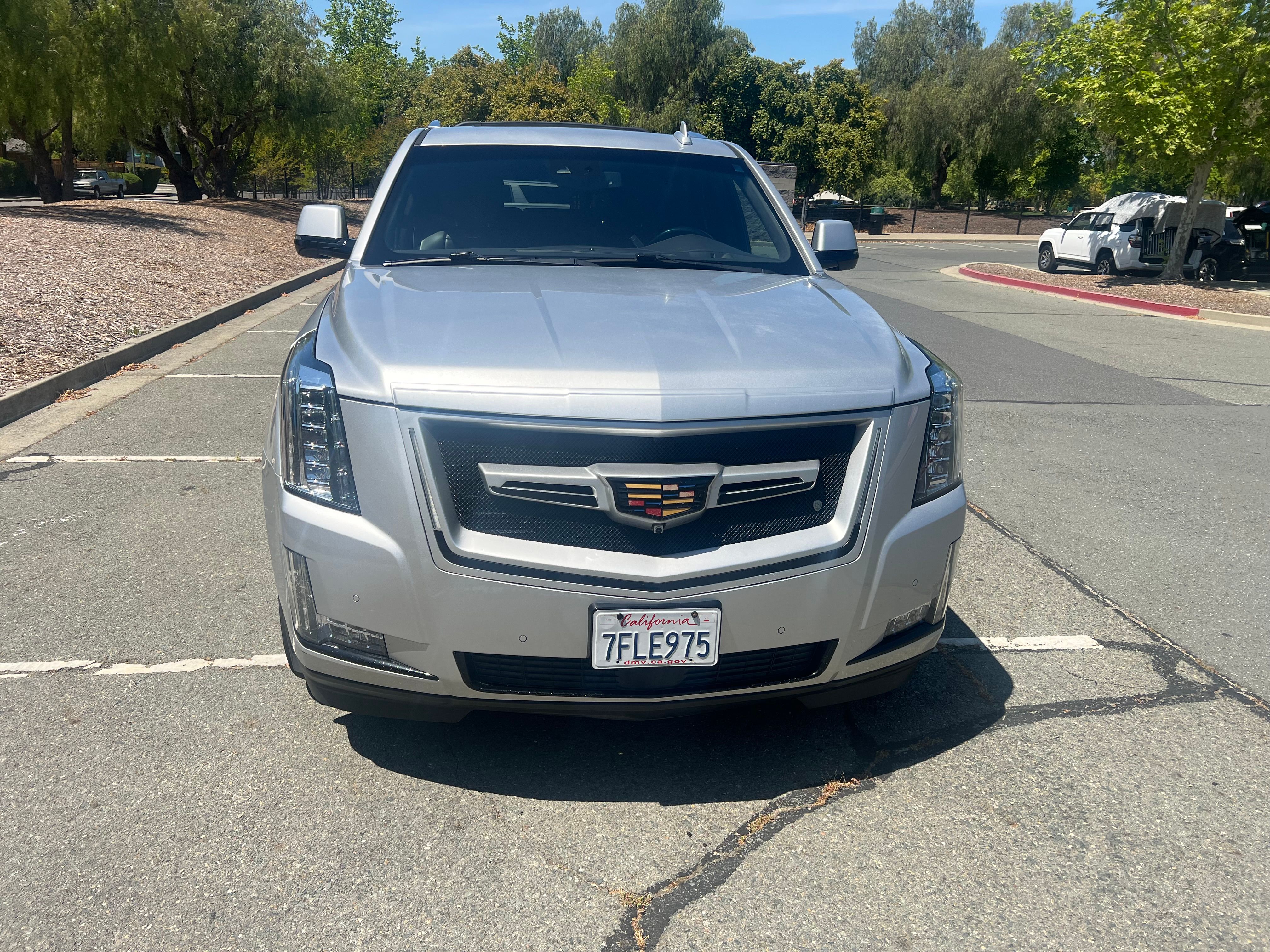 Used 2015 Cadillac Escalade ESV Platinum AWD/4WD image 8