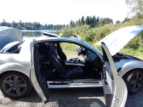 Used 2005 MAZDA RX-8 w/ MT Touring Pkg image 18