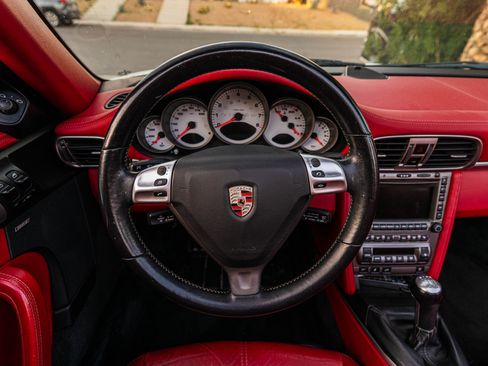 Used 2006 Porsche 911 Carrera S image 16