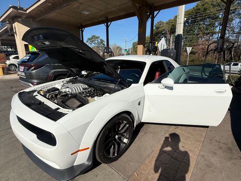 Used 2019 Dodge Challenger SRT Hellcat Redeye RWD image 5