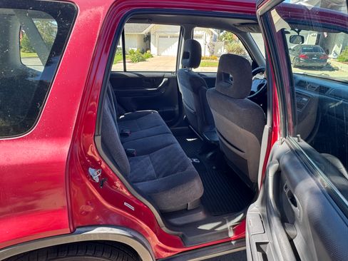 Used 1999 Honda CR-V LX image 19