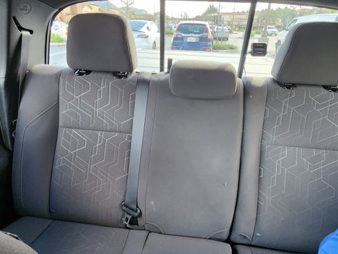 Used 2017 Toyota Tacoma TRD Sport w/ Tow Package image 10