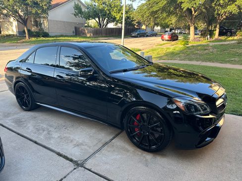 Used 2015 Mercedes-Benz E 63 AMG S-Model image 2