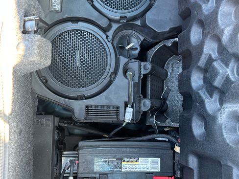 Used 2015 Dodge Challenger SRT w/ Technology Group image 20