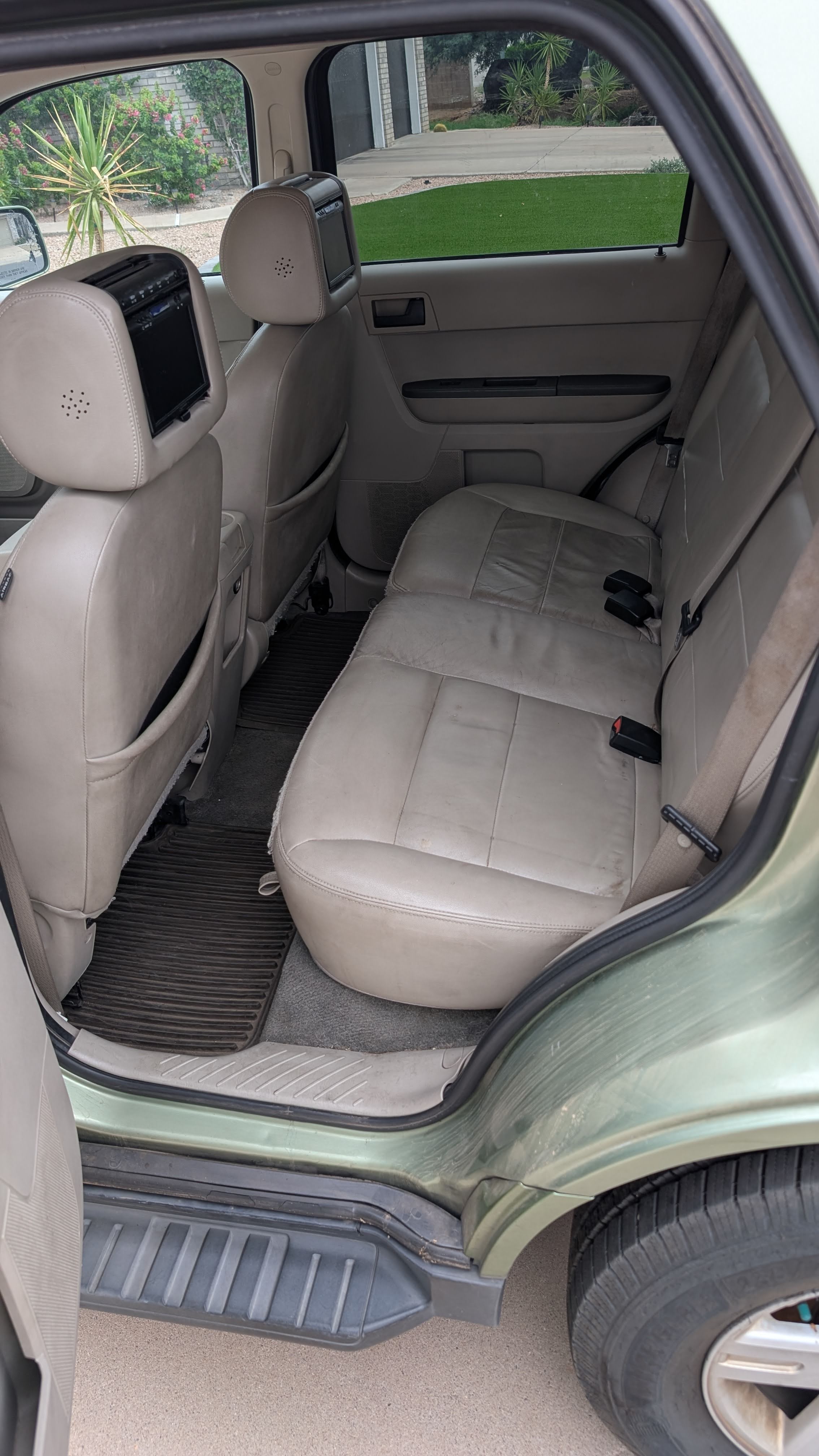 Used 2008 Ford Escape 4WD Hybrid image 11
