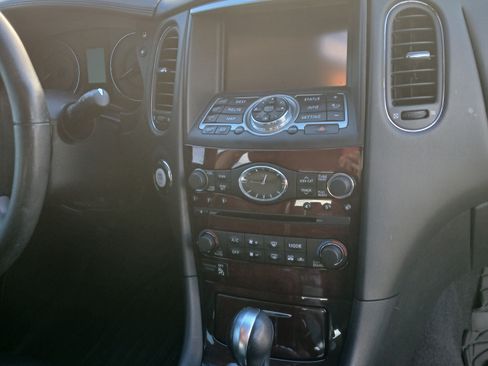 Used 2017 INFINITI QX50 AWD w/ Deluxe Touring Package image 12