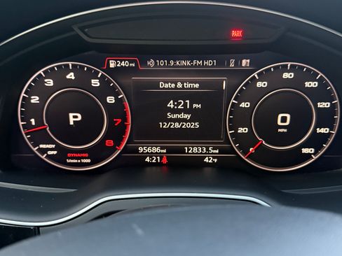 Used 2018 Audi Q7 3.0T Premium Plus image 12