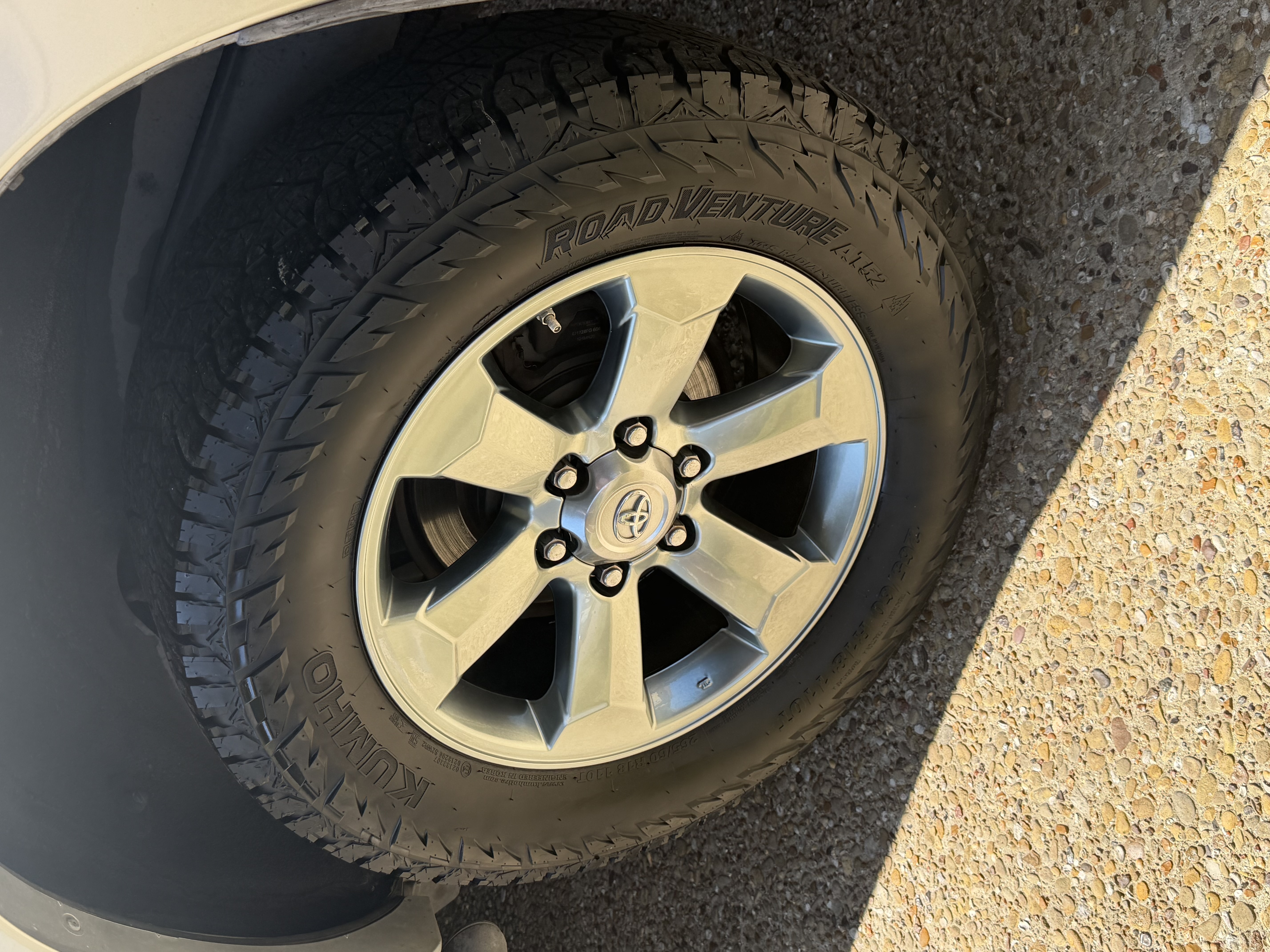 Used 2008 Toyota 4Runner SR5 RWD image 5
