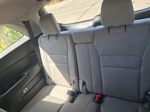 Used 2019 Honda Pilot LX image 17
