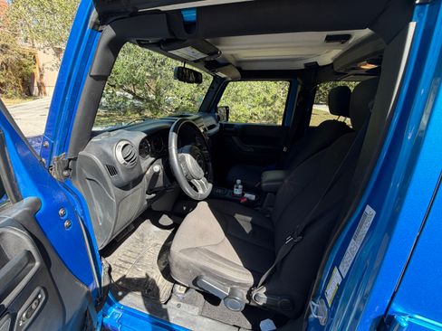 Used 2015 Jeep Wrangler Unlimited Sport w/ Quick Order Package 24S image 14