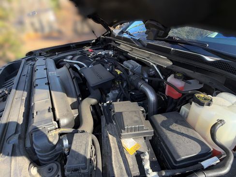 Used 2020 GMC Sierra 2500 Denali w/ Denali Ultimate Package image 9