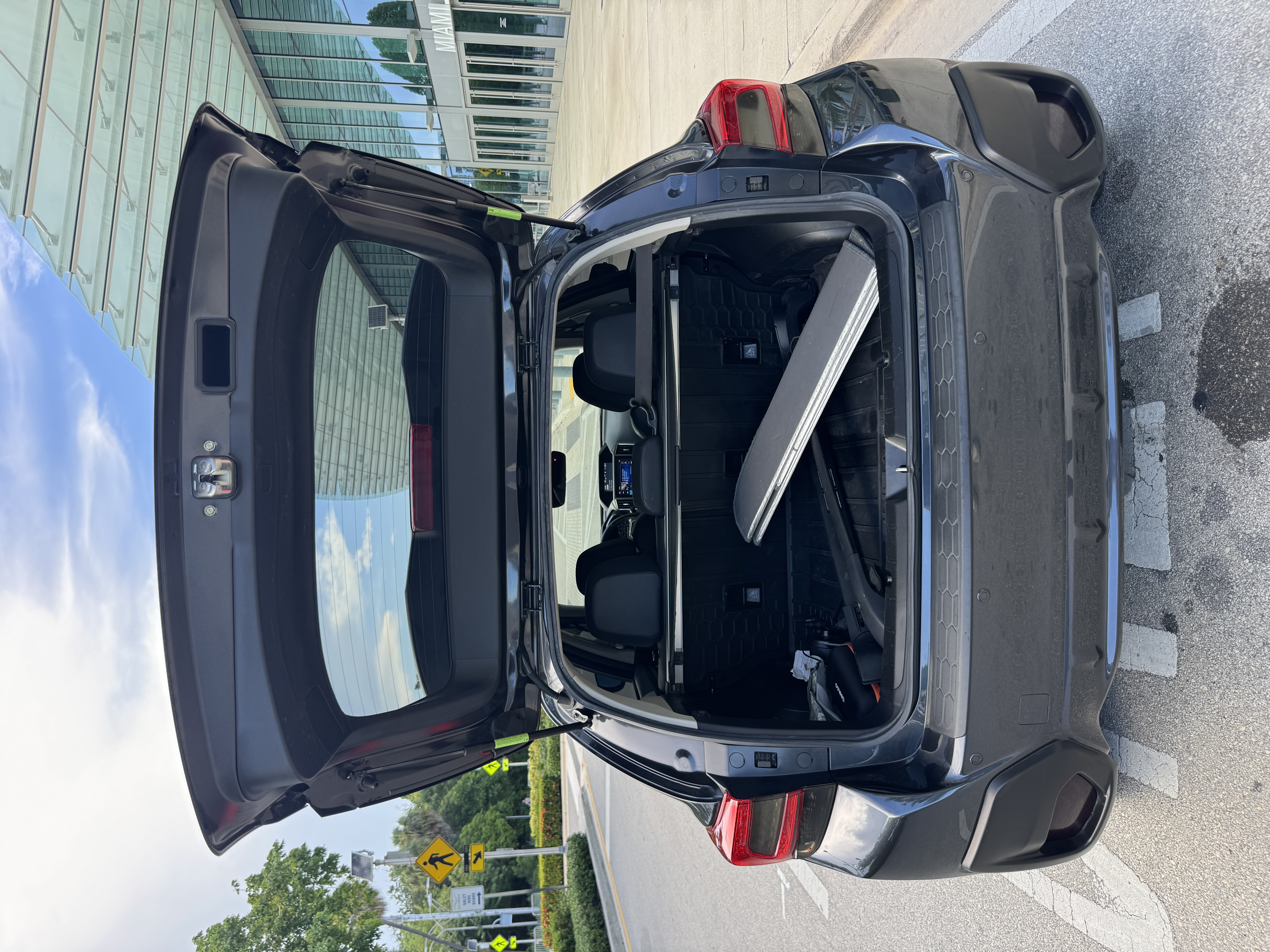 Used 2019 Subaru Crosstrek 2.0i Limited w/ Moonroof Package w/Navigation AWD/4WD image 25