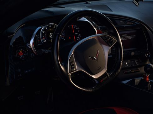 Used 2019 Chevrolet Corvette Z06 image 8