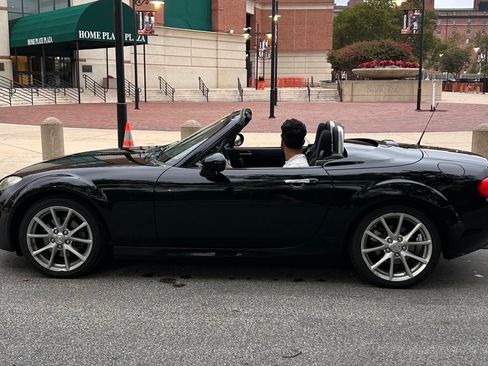Used 2012 MAZDA MX-5 Miata Touring w/ Suspension Pkg image 6