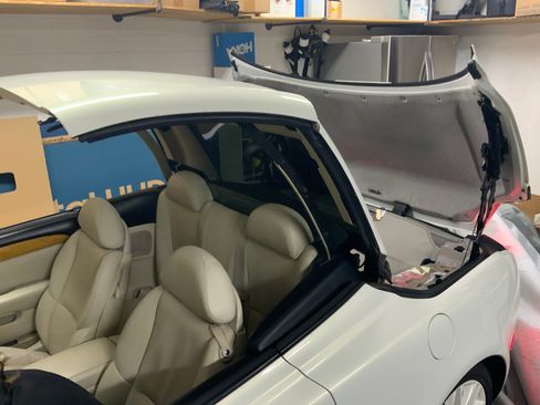 Used 2005 Lexus SC 430 Convertible image 30