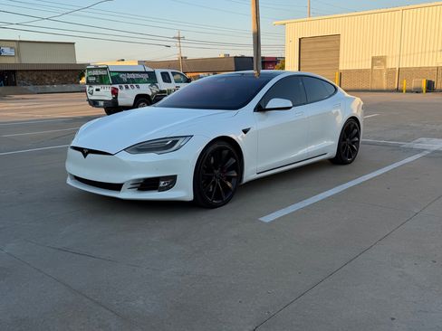 Used 2016 Tesla Model S P100D AWD/4WD image 18
