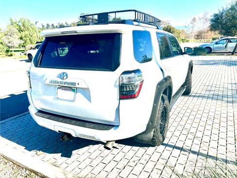 Used 2016 Toyota 4Runner SR5 image 5