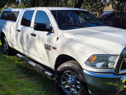 Used 2014 RAM 2500 Tradesman w/ Chrome Appearance Group image 1