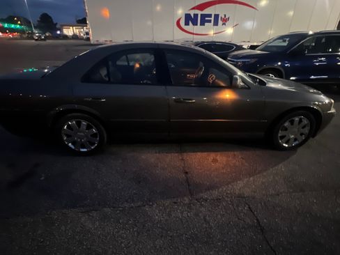 Used 2004 Lincoln LS RWD image 1