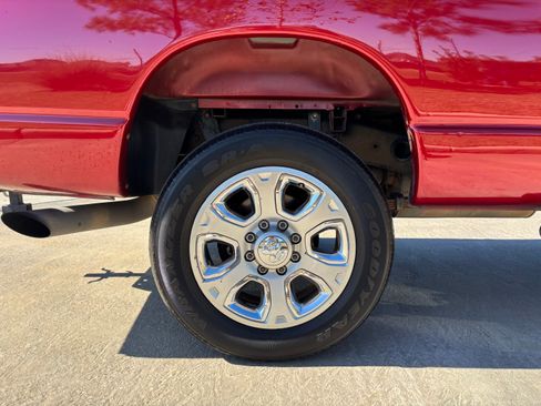 Used 2006 Dodge Ram 2500 Truck SLT image 15