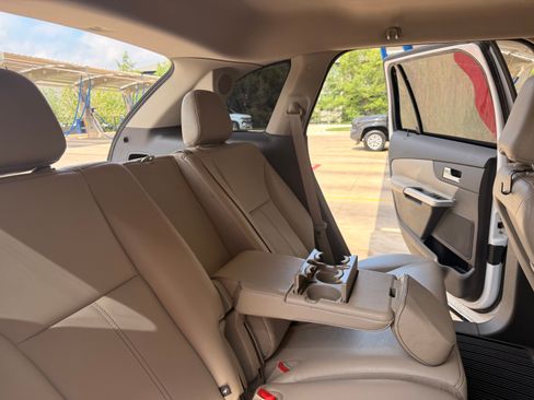 Used 2012 Ford Edge Limited FWD image 13
