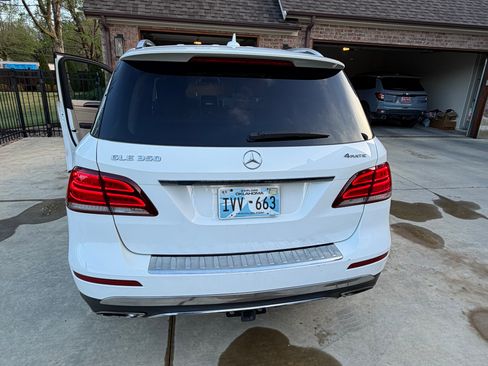 Used 2017 Mercedes-Benz GLE 350 4MATIC image 4