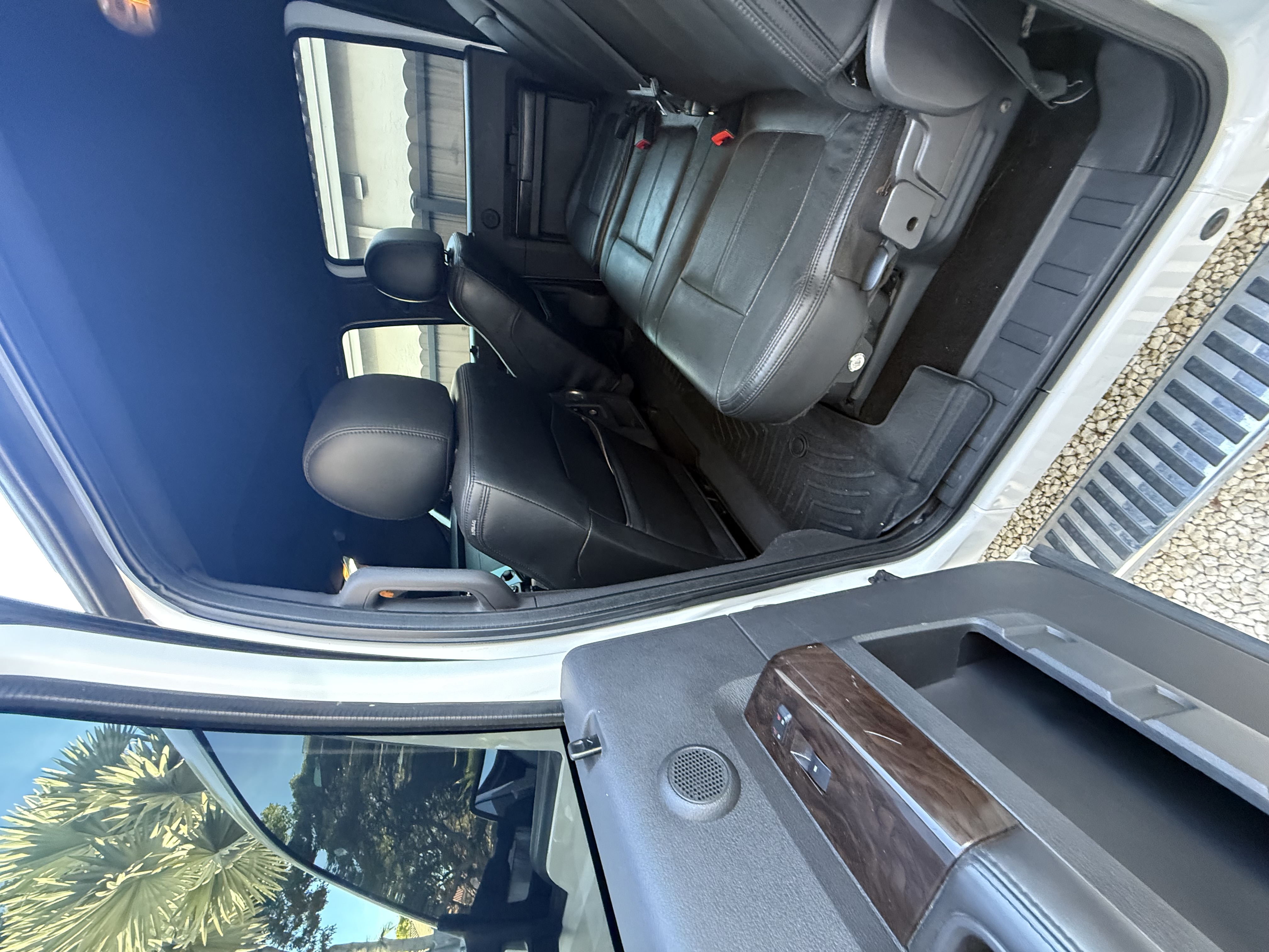 Used 2016 Ford F350 Platinum w/ FX4 Off-Road Package AWD/4WD image 15