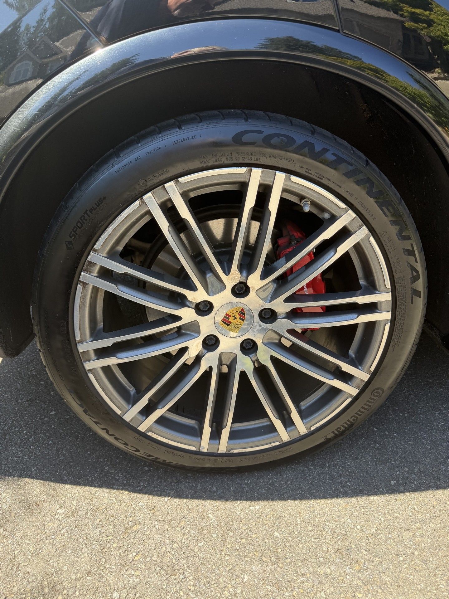 Used 2017 Porsche Cayenne GTS AWD/4WD image 5