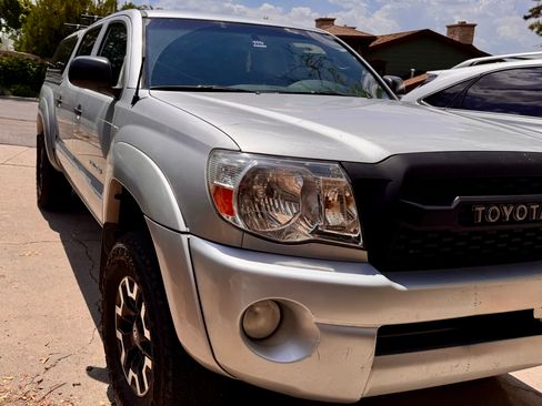 Used 2010 Toyota Tacoma 4x4 Double Cab image 1