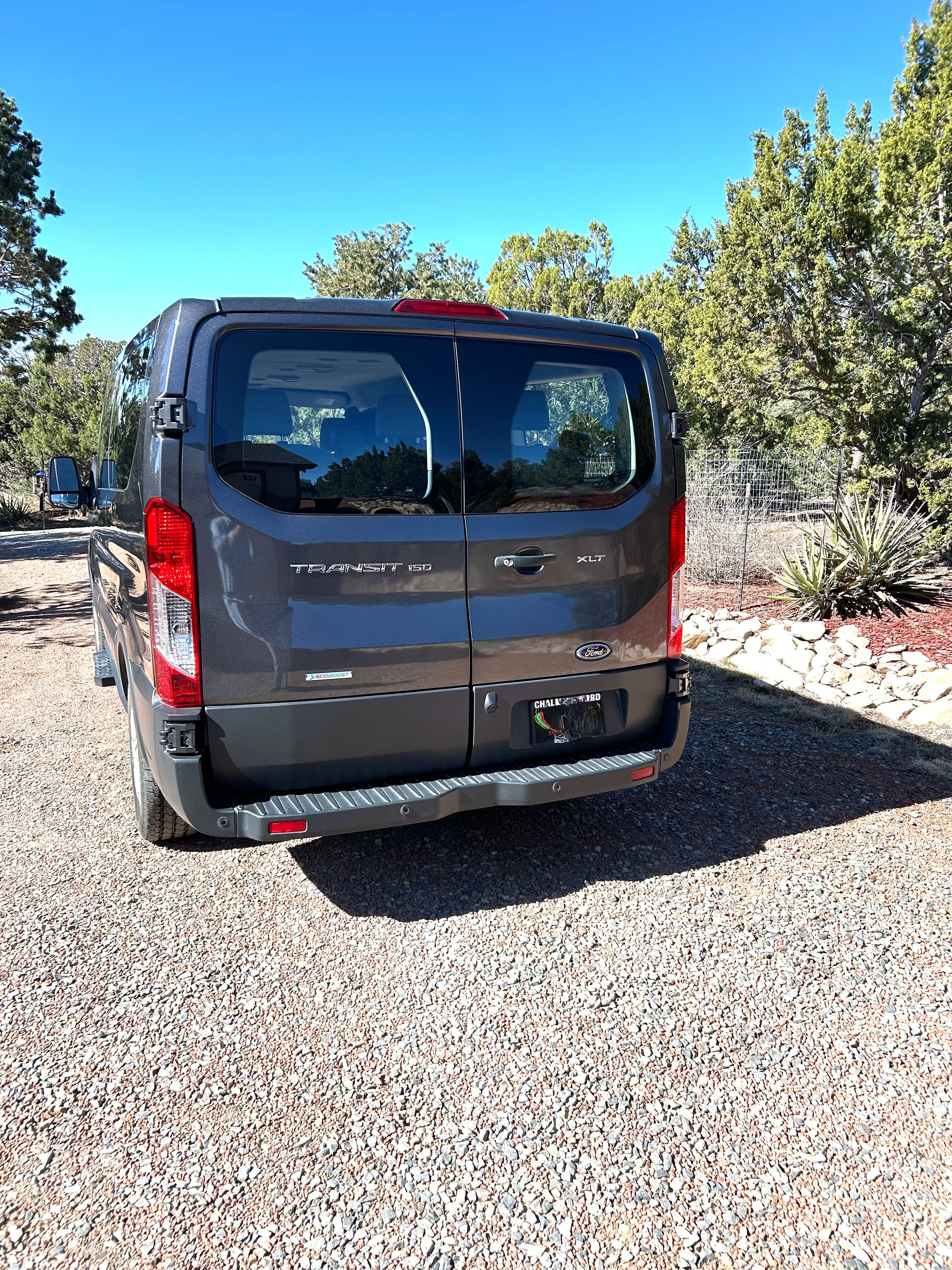Used 2018 Ford Transit 150 XLT RWD image 5